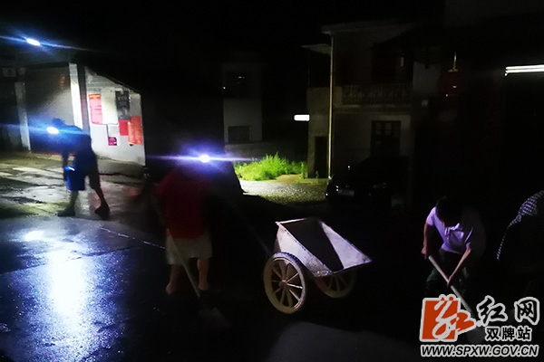 道路清理_副本.jpg