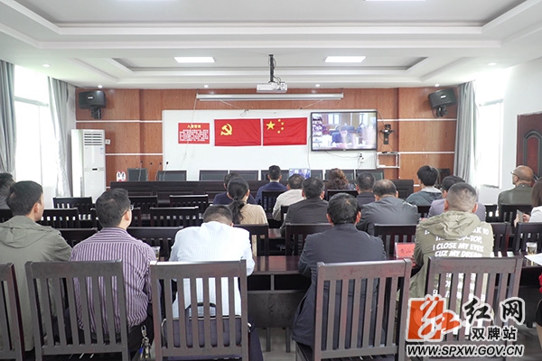 办事不出村 只进一扇门_副本.jpg