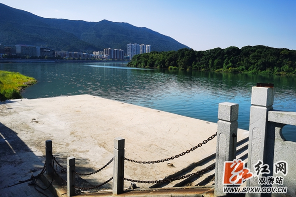 bd9e5b4e005774cc94f7cc67571b37e_副本.jpg