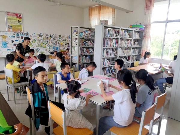 泷泊镇：防溺水宣讲进乡村 为留守儿童保驾护航1_副本.jpg