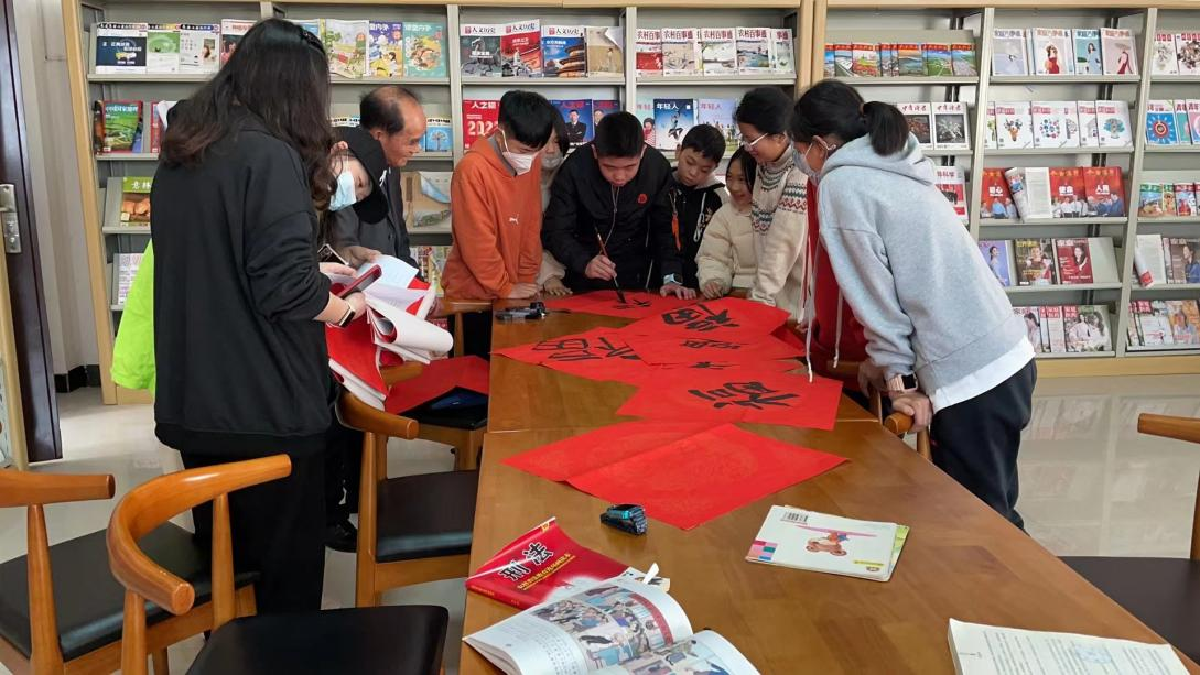 文广体 送春联3.png