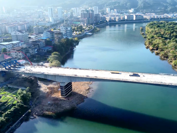 双牌潇水二桥主桥顺利合龙 预计春节前可通车