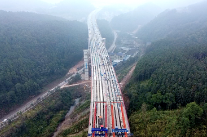 零道高速新进展：长冲特大桥顺利贯通