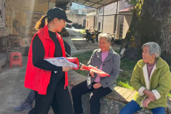 双牌县江村镇开展溶洞（天坑）生态保护专项宣传活动