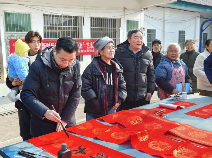 双牌县江村镇：墨香迎新春 春联暖民心