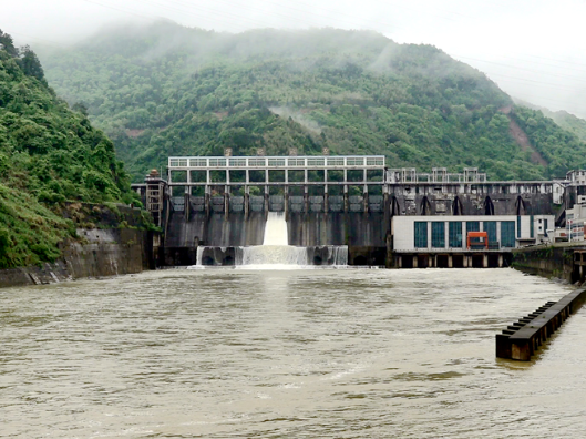 双牌水库今年首次开闸泄洪腾库容 全县启动防汛Ⅳ级应急响应