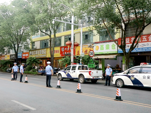 双牌：整治交通乱象 静音护航高考