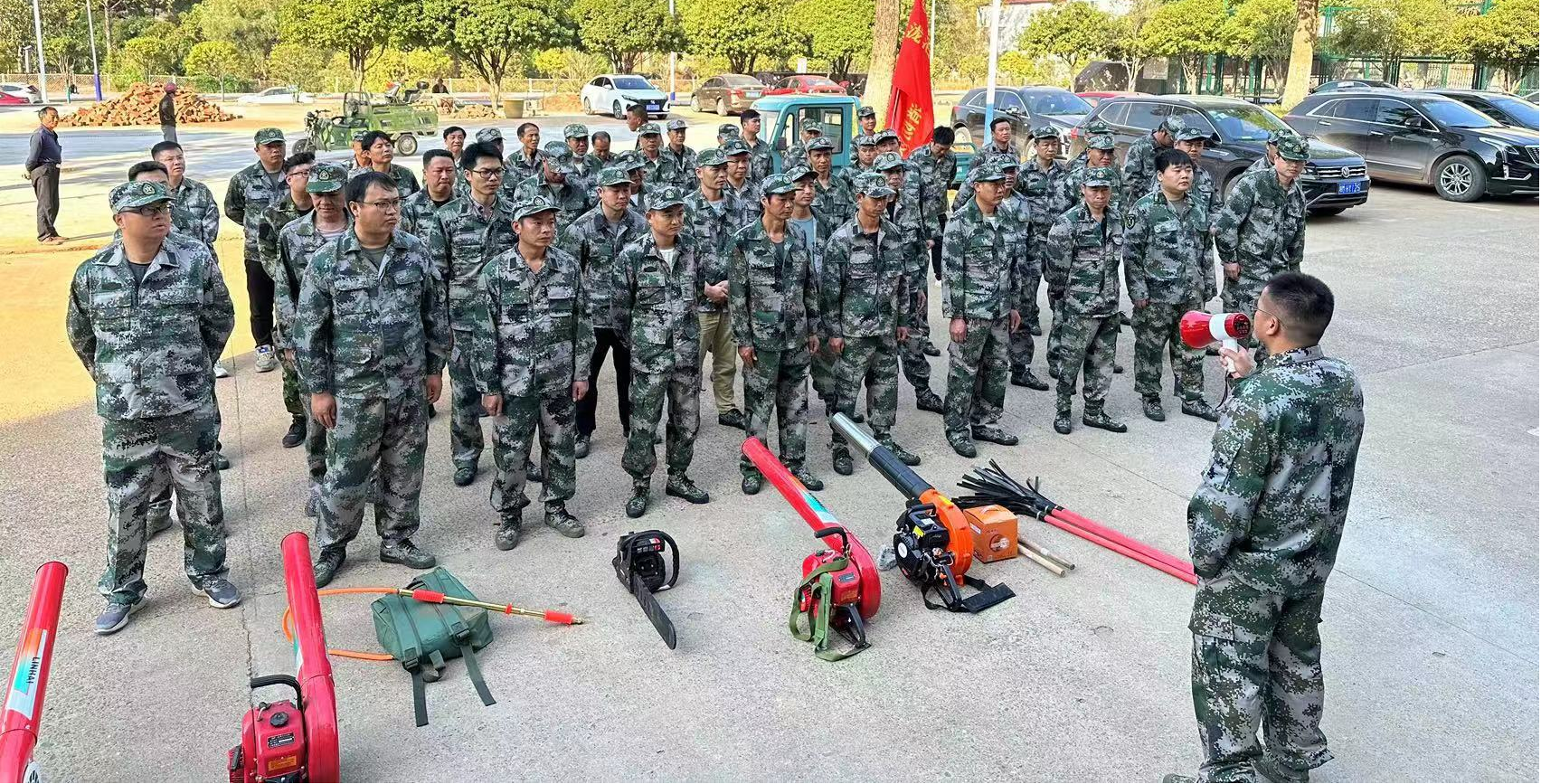 泷泊镇：实干兴邦，空谈误国（图1）.png