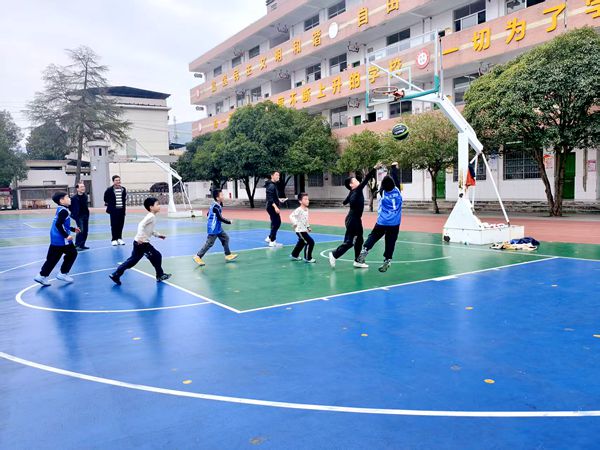 篮球赛_副本.jpg 篮球赛_副本.jpg