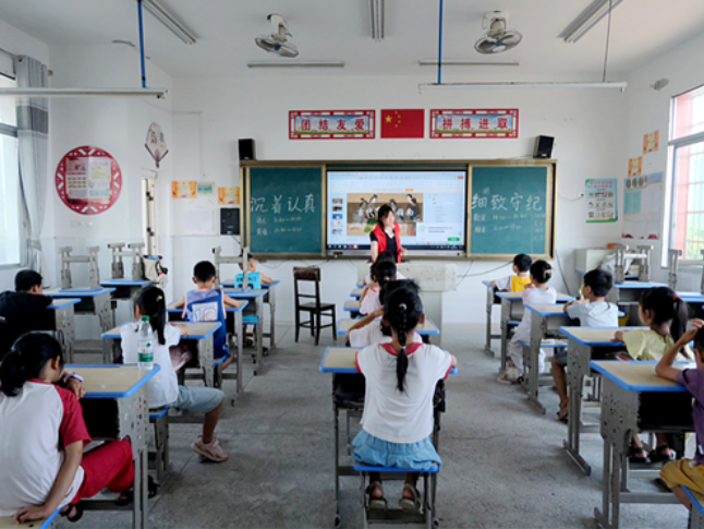 双牌五里牌镇：引入高校资源 打造特色支教课堂