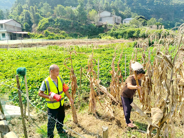 双牌塘底乡：“小喇叭” 守护塘底绿水青山（图）_副本.png