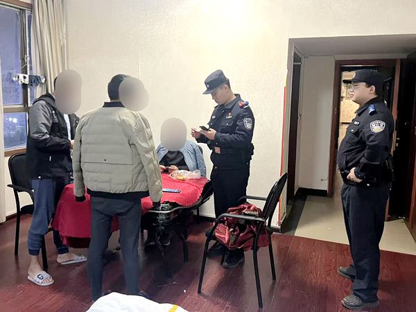 双牌公安:开展集中统一清查 守护群众岁末平安 03_副本.jpg