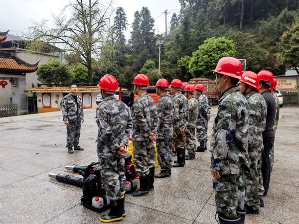 防火演练照片3-30_副本.jpg 防火演练照片3-30_副本.jpg