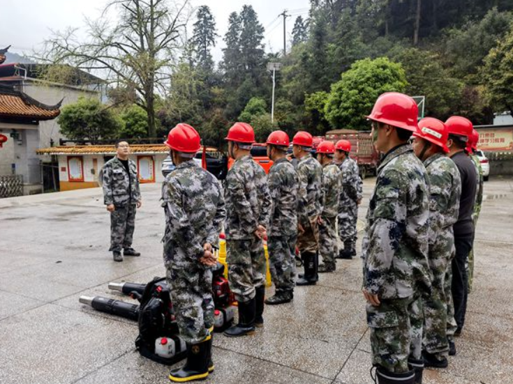 双牌县打鼓坪国有林场开展森林防火实战演练