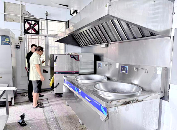 双牌:抢抓暑期窗口期 提质食堂护成长2_副本.png 双牌:抢抓暑期窗口期 提质食堂护成长2_副本.png
