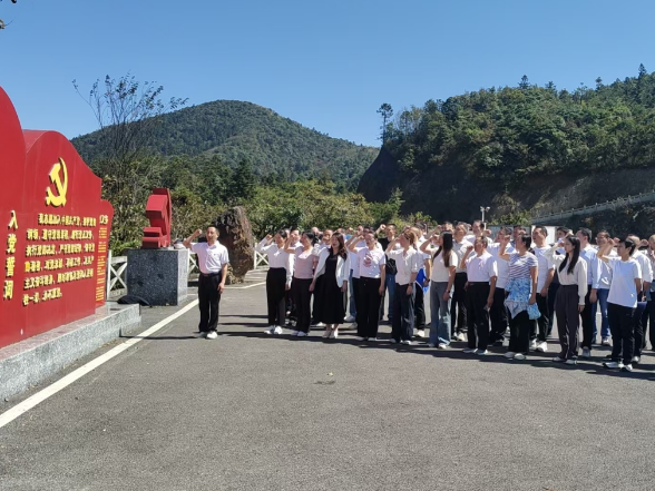 双牌县委党校：重走长征路 筑牢信仰之基