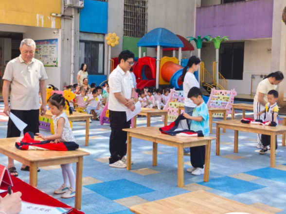 双牌县第一幼儿园：巧手自理展童趣 快乐独立伴成长