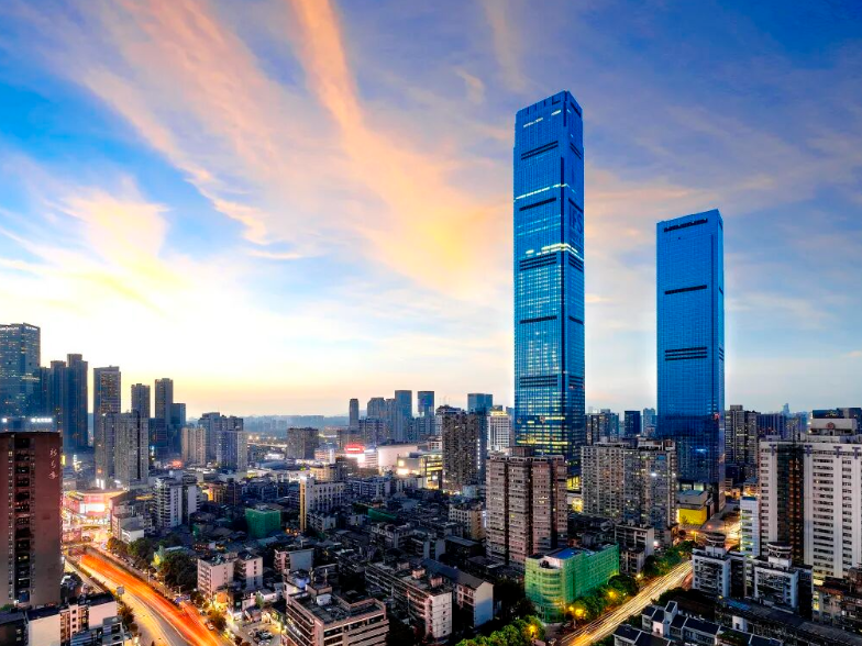 把握形势，乘势而上，阔步迈进“十五五”