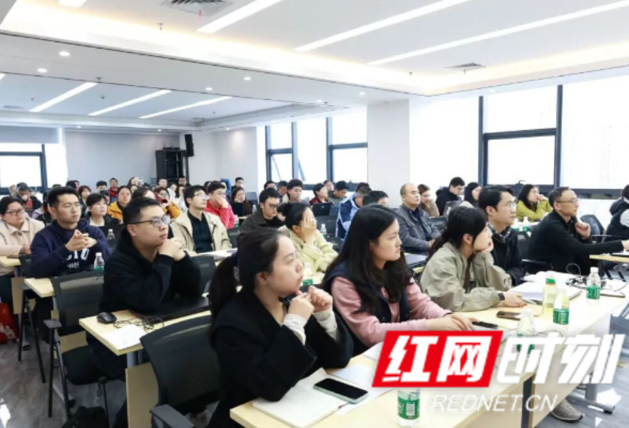 湘湖大视听产业园乘势而上！长沙市芙蓉区AI制作培训班正式启航