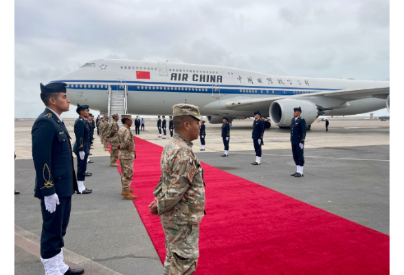 高清大图｜习近平主席乘专机离开利马