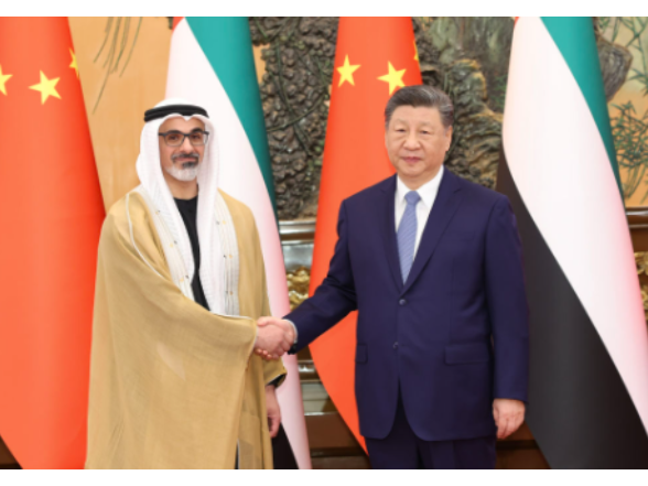 新华图讯｜习近平会见阿联酋阿布扎比王储哈立德