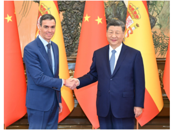 习近平会见西班牙首相桑切斯