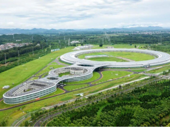 柯新平：一个时代的科学攀登