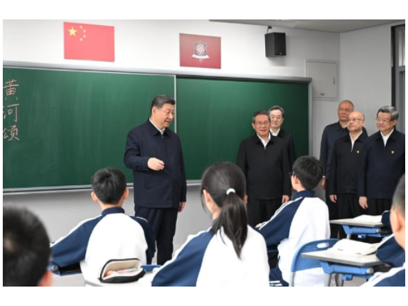 时政微观察丨科学决策，为人民出政绩
