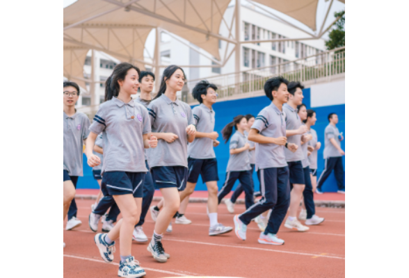 一习话·追光的你丨“明天的中国 希望寄予青年”