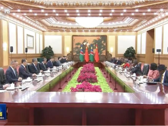 央视网|习近平同纳米比亚总统恩代特瓦会谈