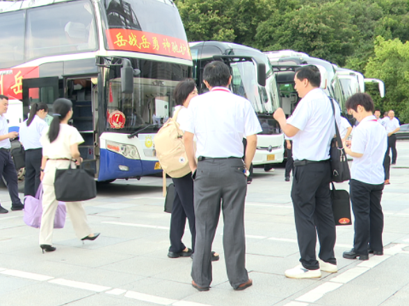 中国共产党岳阳市云溪区第七次代表大会代表报到