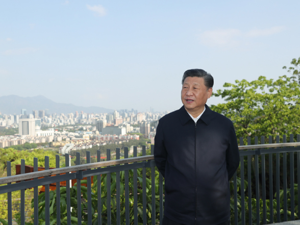 人民领袖｜登山道上的办公会