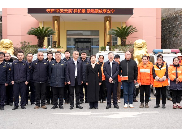 蒋春艳慰问重要一线工作单位