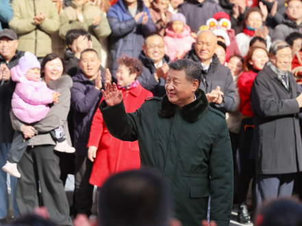 总书记走进百姓家｜让大家住在胡同里也能过上现代生活