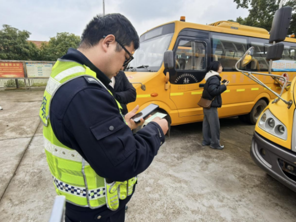 临澧县太浮镇：严把校车安全关 护航开学平安路