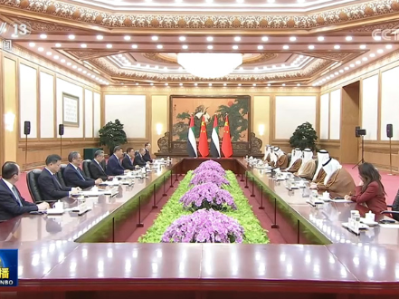 习近平会见西班牙首相桑切斯