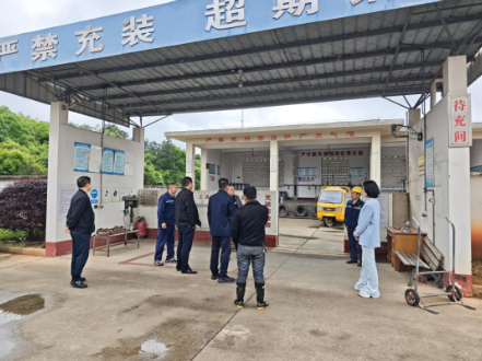 履职担当强安全 协商聚力护发展 ——四新岗镇政协委员工作室开展助力应急管理事业高质量发展活动