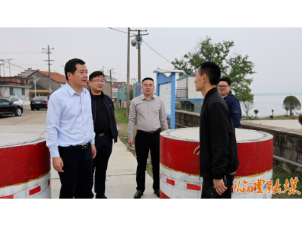 李雨初督导防汛备汛工作