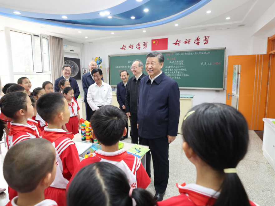 习语｜“寄希望于你们”