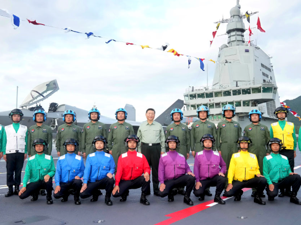 一习话·追光的你丨“明天的中国 希望寄予青年”