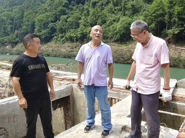 茶乡不倒——记石门县杨家坪村党支部书记卞兴红带领群众灾后重建