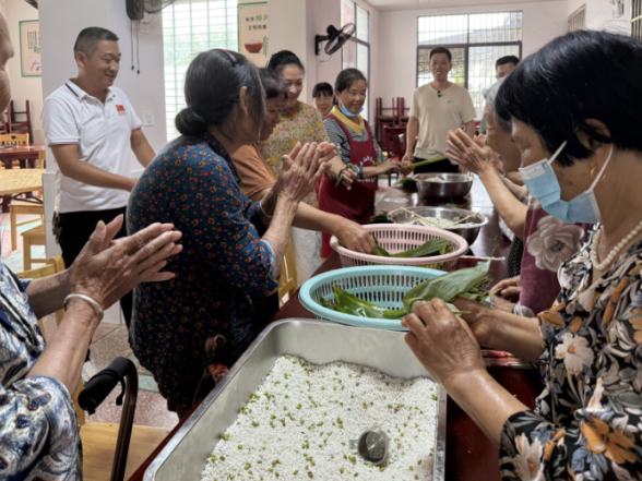 我们的节日· 端午｜临澧县刻木山乡：粽叶飘香迎端午，情暖夕阳享安康