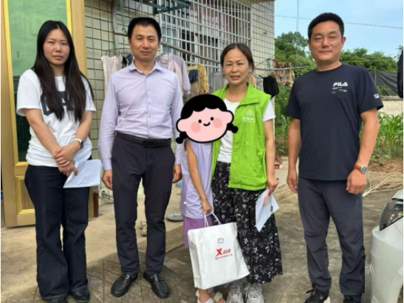 圆梦微心愿 关爱润童心 ——四新岗镇开展“六一”儿童节慰问活动