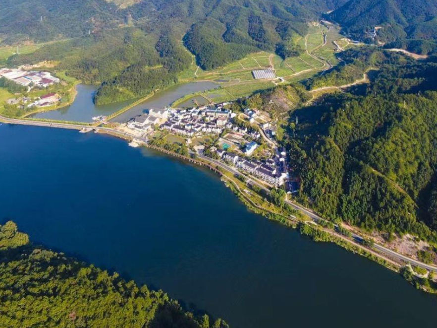 学习·知行丨人不负青山，青山定不负人