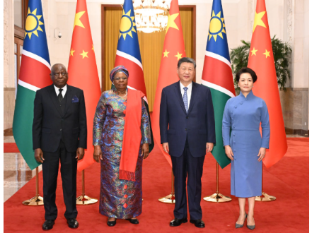 	习近平同纳米比亚总统恩代特瓦会谈