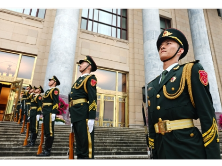 永葆军人本色，续写忠诚担当——安福街道召开退役军人迎“八一”座谈会