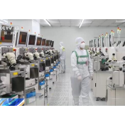 我国外贸持续稳中向好 进出口总值连续13个月正增长