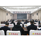 邓元连主持召开县委常委会会议