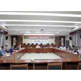 杨红兵主持召开财政收入“双过半”调度会