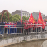 茶陵县爱心志愿者开展生态环保公益活动